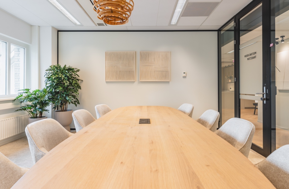 Meeting room at Leidseveer office